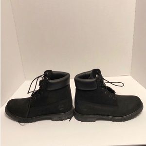 Brand New Timberland black boots, feel like size 8